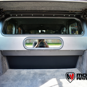 moto armor xpedition mid glass window panel 3