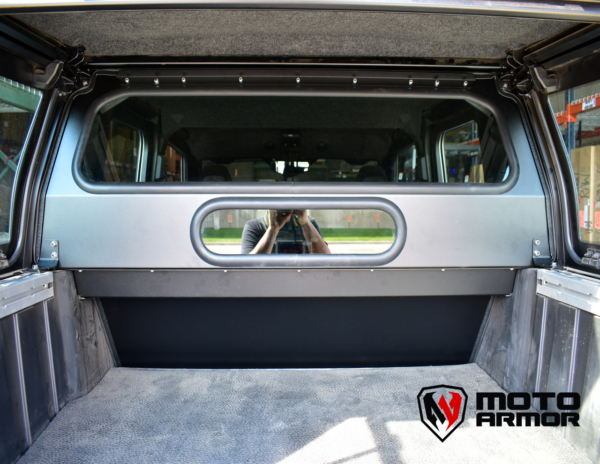 moto armor xpedition mid glass window panel 3