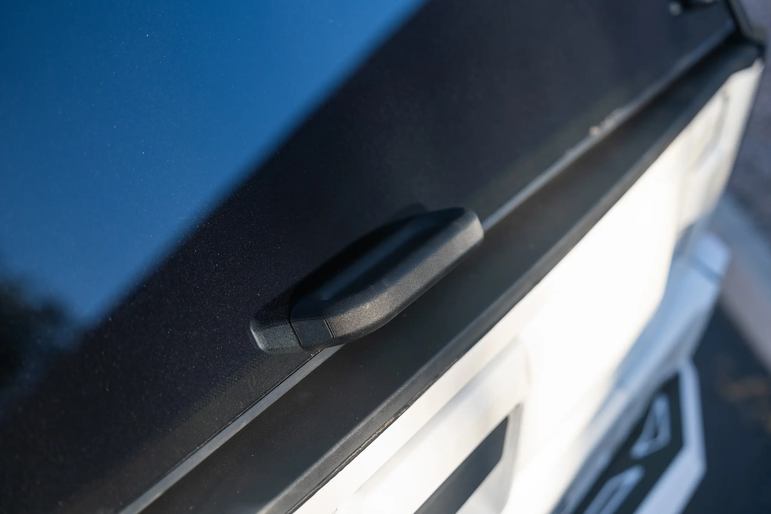 6 4 polaris xpedition bs fab rear window handle jagged x offroad