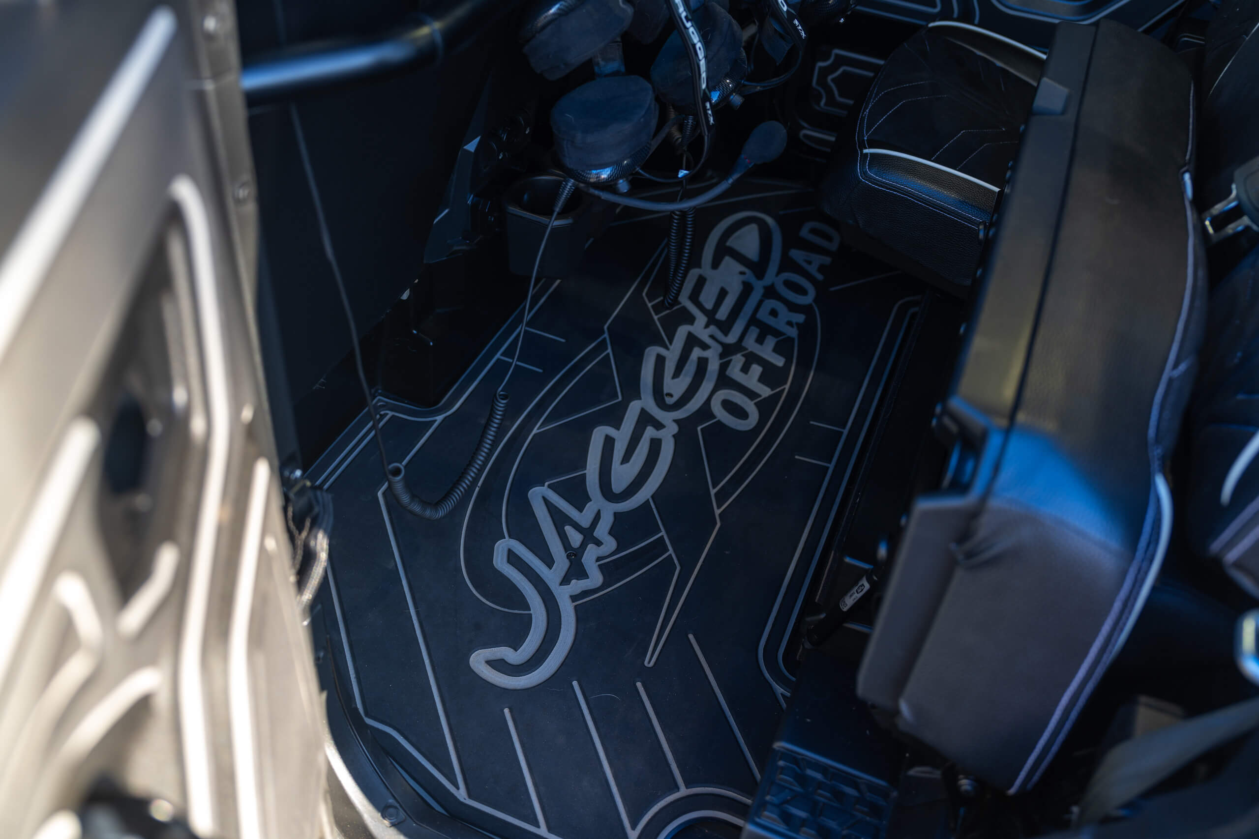 9 6 polaris xpedition jagged x rear floorboard foam jagged x offroad blades custom decking